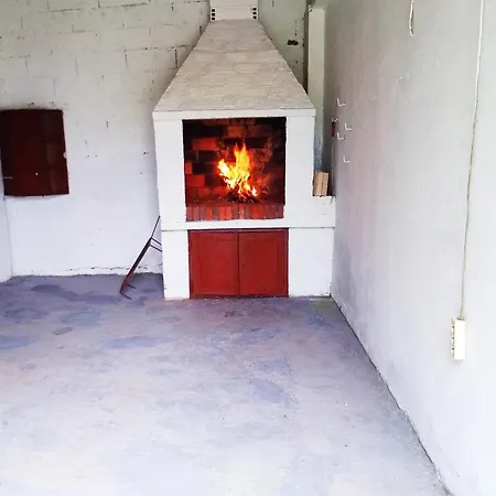 House * Malpica