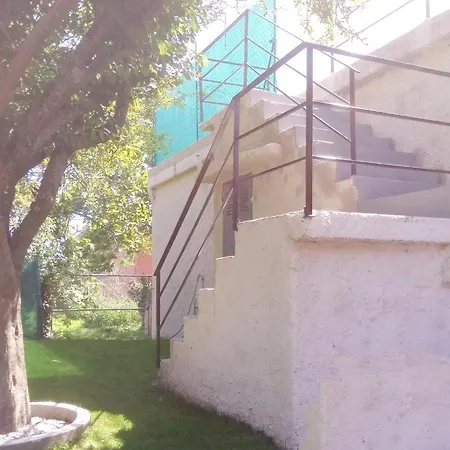 House * Malpica